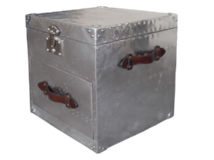 Aviator Small Trunk with One Drawer