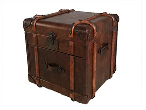 Side Trunk With Drawer